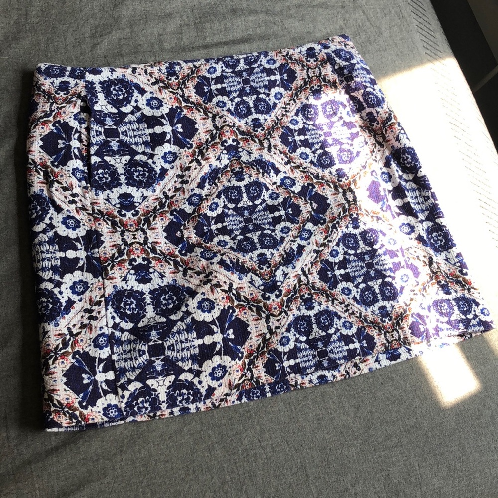 joe fresh skirt with pockets!